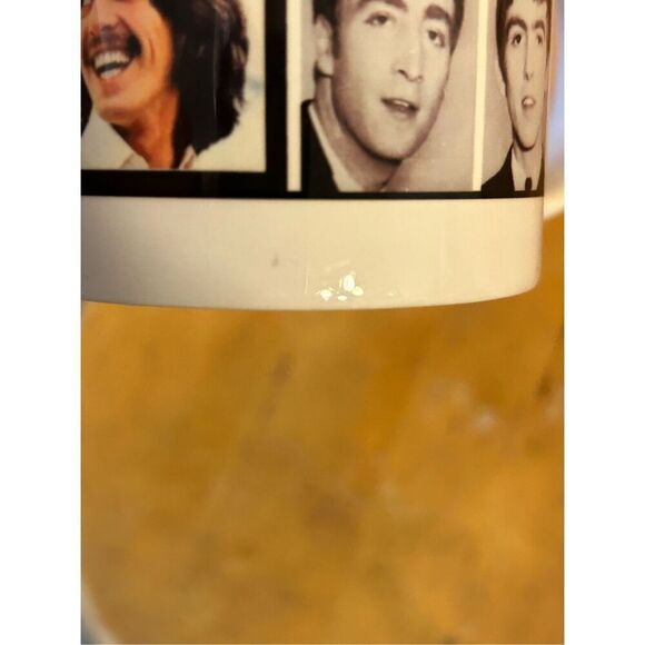 The Beatles Coffee Mug - Let It Be 3 Separate photos of the band (8769) - Picture 7 of 7